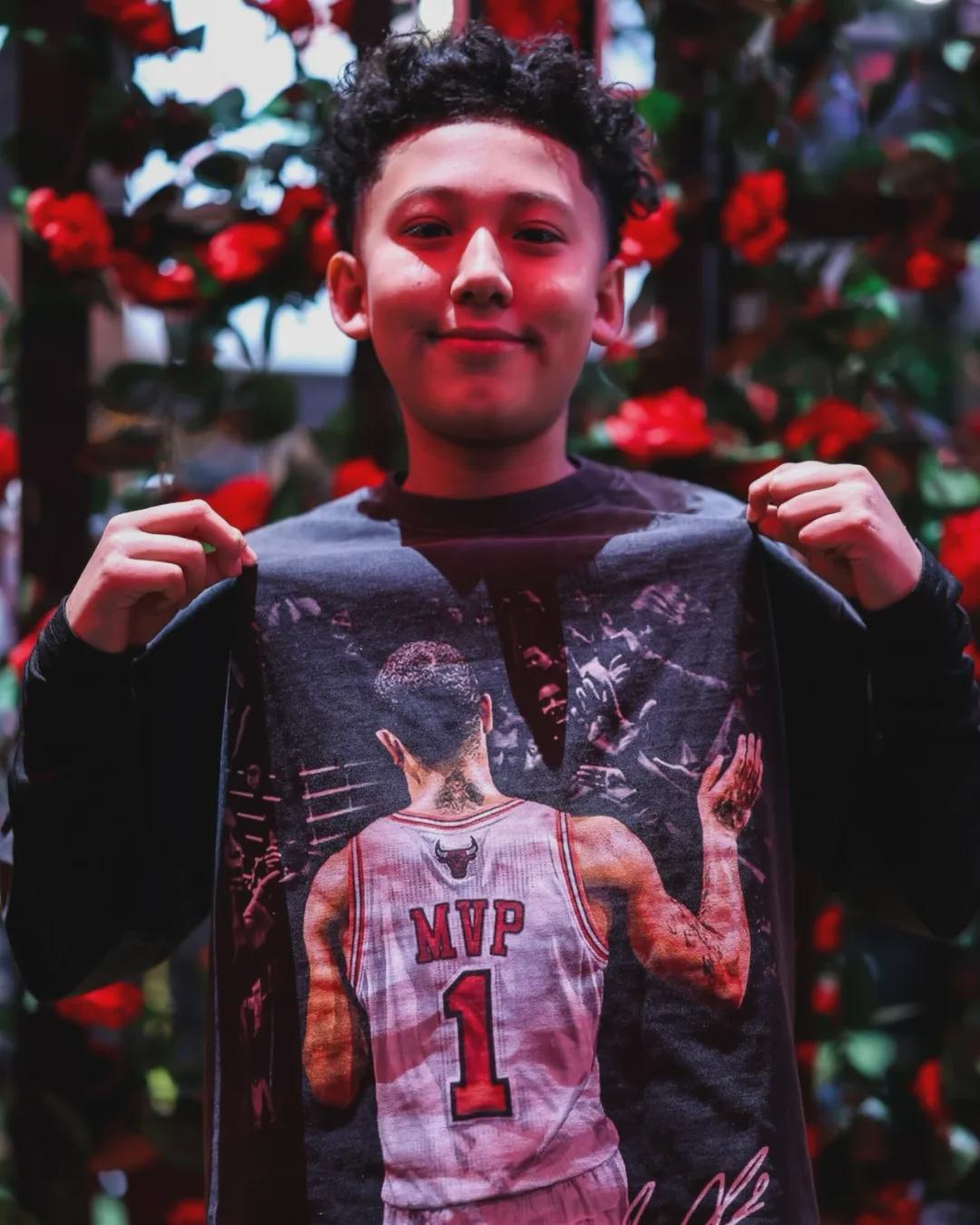 亚博体育app下载-NBA史上最让人意难平的如果!他成为了篮球圣殿最年轻的图腾